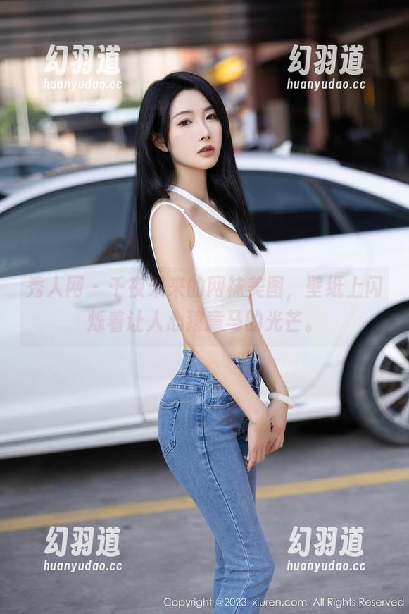 秀人网 - 千夜未来的网袜美图，壁纸上闪烁着让人心猿意马的光芒。