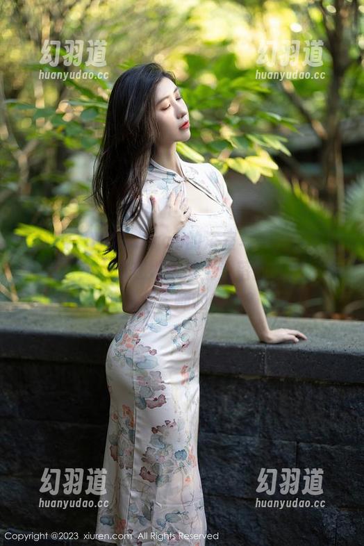 秀人网 - 安然anran的浴室写真，我有时候会想，水珠在她肌肤上滑落的瞬间，出自哪个大师的构思？