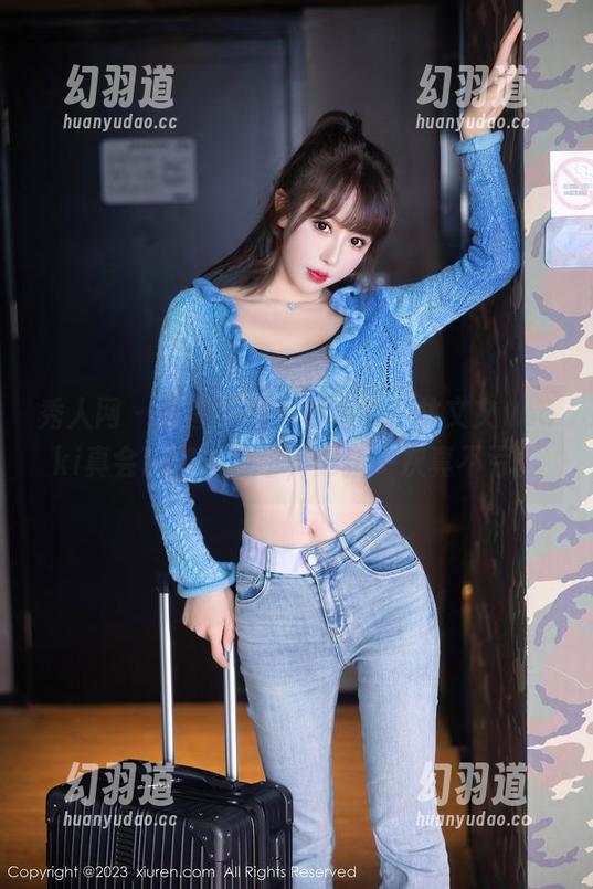 秀人网 - 美图美得不带感情，林文文yooki真会玩空姐角色，更新一次真不亏。
