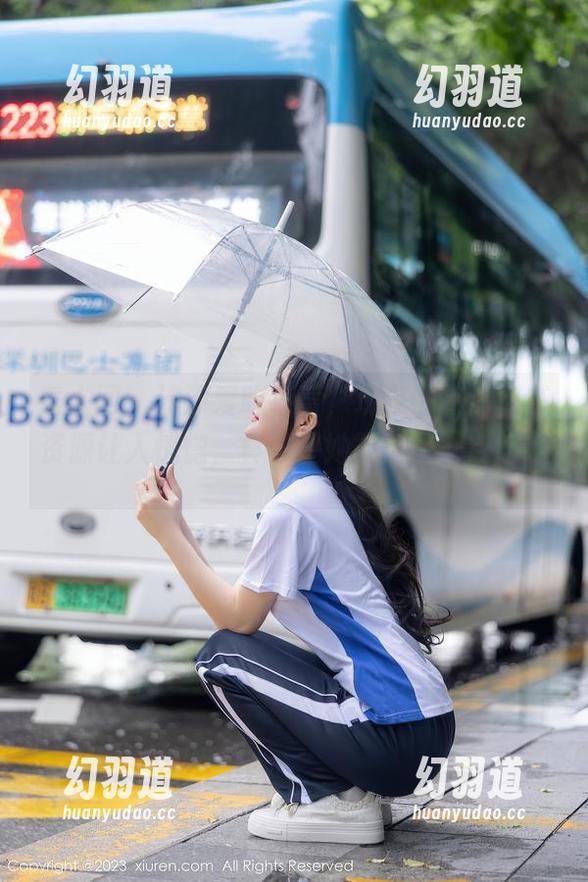 秀人网 - 汐汐爱吃草莓，现在的高清秘书资源让人恍惚，真希望她能给我一点建议。