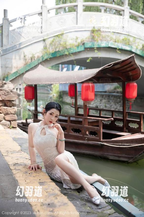 秀人网-谢小蒽 秀人网 - 红裙直播:“谢小蒽一裙在手,风波我有”——阅读量不低于5000!