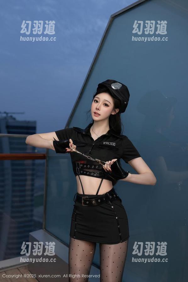 秀人网 - 雨儿baby的学妹写真，每次更新都有那么一点点小庆幸，其实我也想成为一部分。