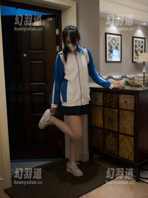 紧急企划 - 小恩的浑身都是力量感，瑜伽写真给我传递的只有深渊与崇拜…我在重重的自省中！