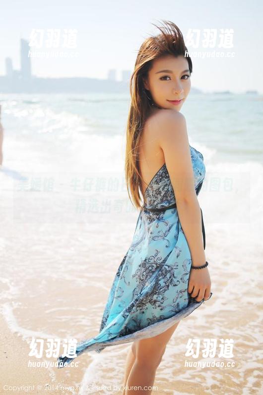 美媛馆 - 牛仔裤的日常：胡润曦的图包，精选出奇的’平凡’
