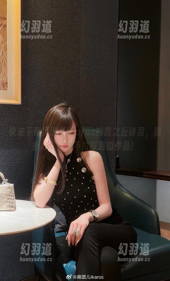 快来下载腐团儿Ikaros的霞之丘诗羽，别担心，保证不拉踩别的作品！