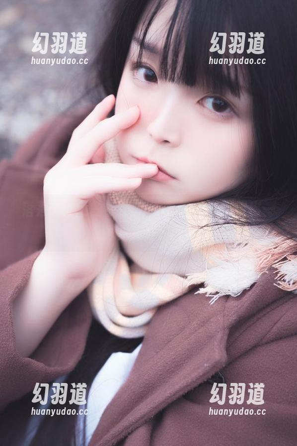 落落Raku的礼服里，图包中居然甩出一堆珍贵的资源？