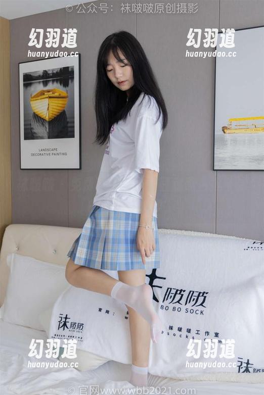 袜啵啵 - 免费写真，小甜豆和黑色指甲油的一场“战争”