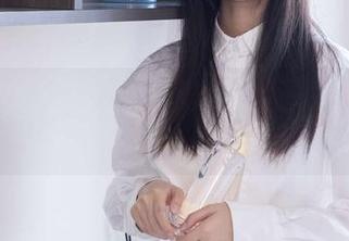 袜啵啵 – 糯米的美图奇遇：互相撩脚与交响淋水