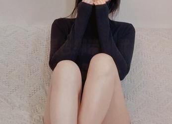 微密圈 – 高清黑色绑带，就像软妹小九九的真实写照，别有一番风味。