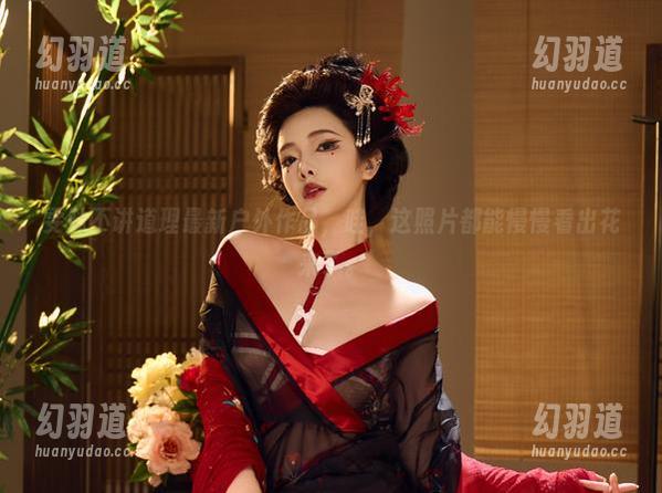 雯妹不讲道理最新户外作品，哇，这照片都能慢慢看出花来了。