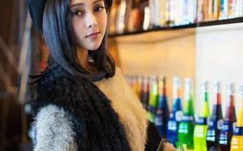 青豆客 – 梁莹Sugar家婚纱资源，让人想立刻去登记结婚